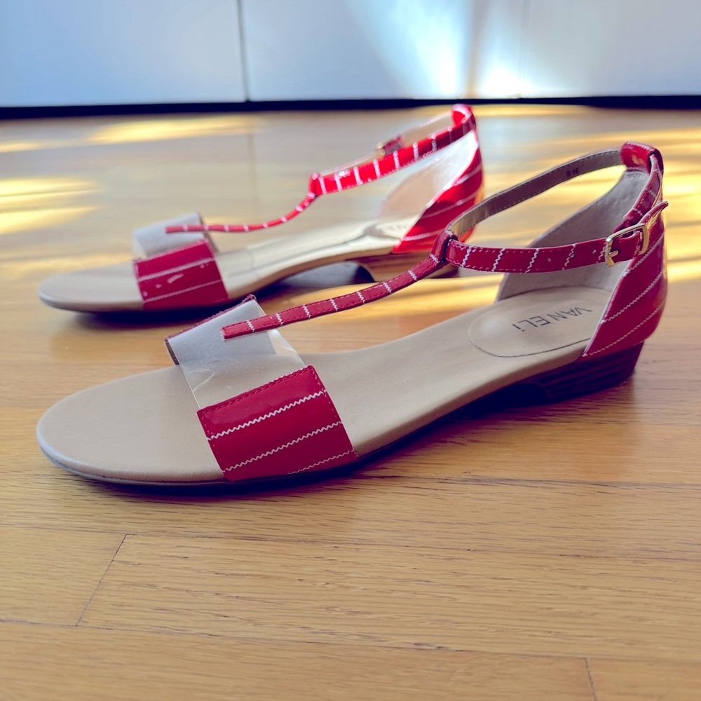 Vaneli T-strap sandals - red